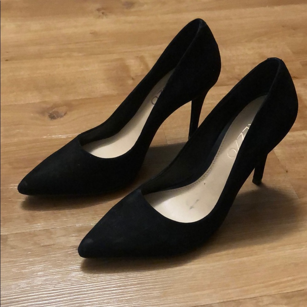 Black heels